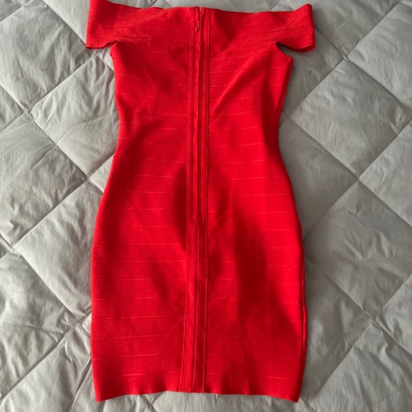 Red off the shoulder dress - Picture 2 of 2